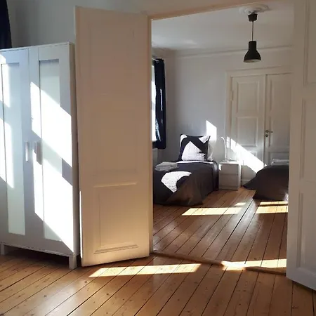 Three-bedroom In - Amagerbrogade 190 * Copenhagen