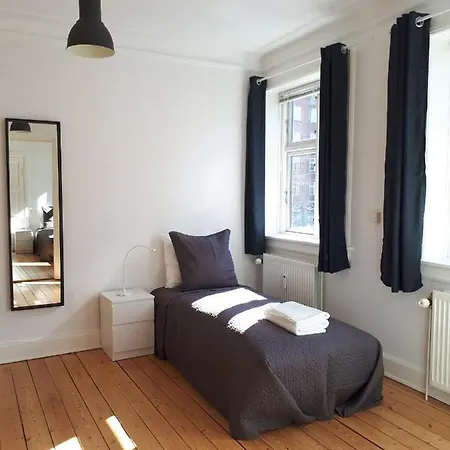 Three-bedroom In - Amagerbrogade 190 * Copenhagen